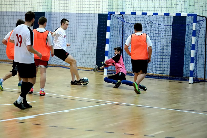 Halowa piłka nożna II Liga