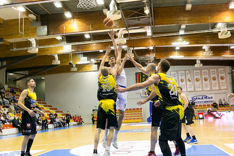 Polfarmex - Sokół Łańcut 84-88