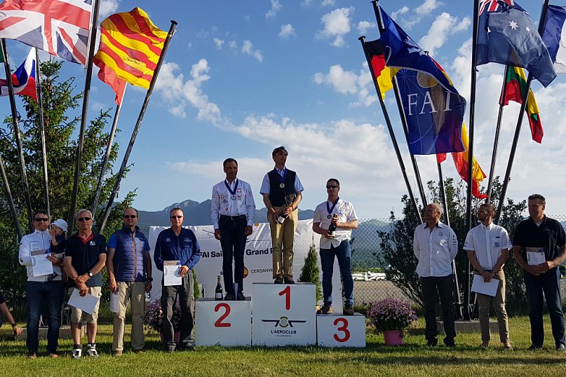 Łukasz Wójcik wśród najlepszych pilotów świata