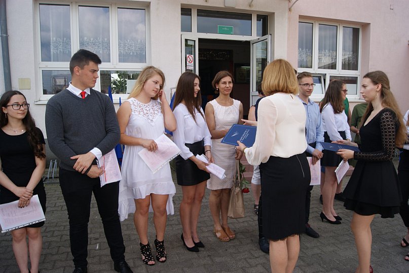 Uczniowie pożegnali Staszica