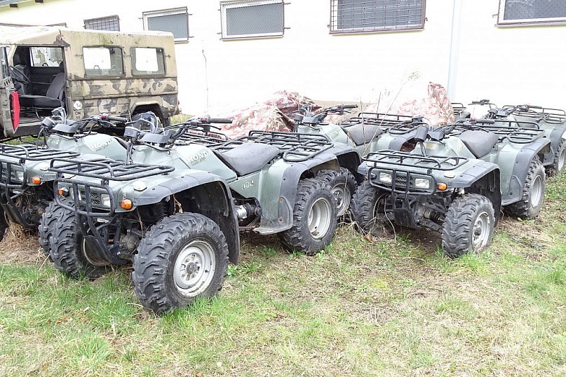 Wyprzedaż: gadżety powojskowe