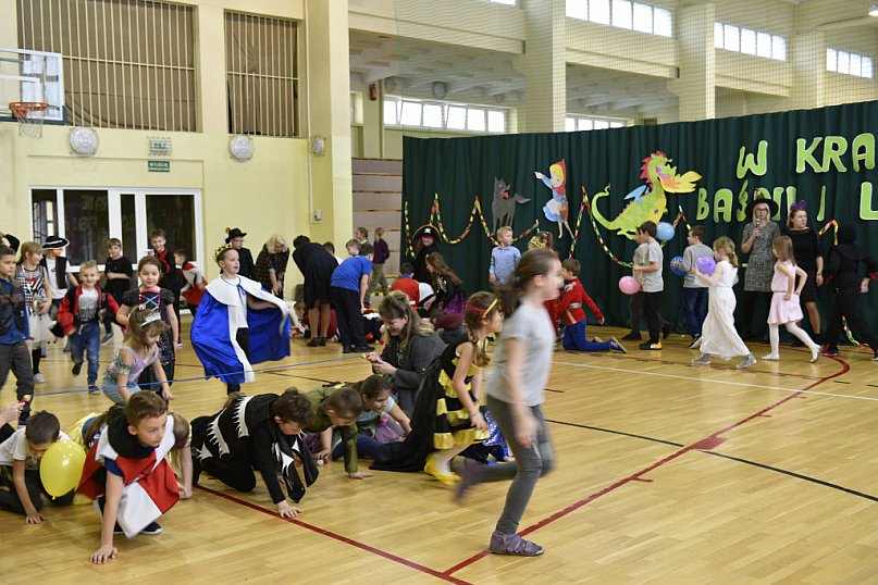 Bal karnawałowy w SP nr 2