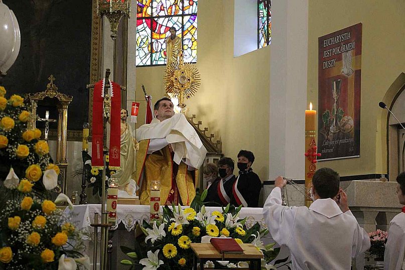 Msza św. w Krośniewicach