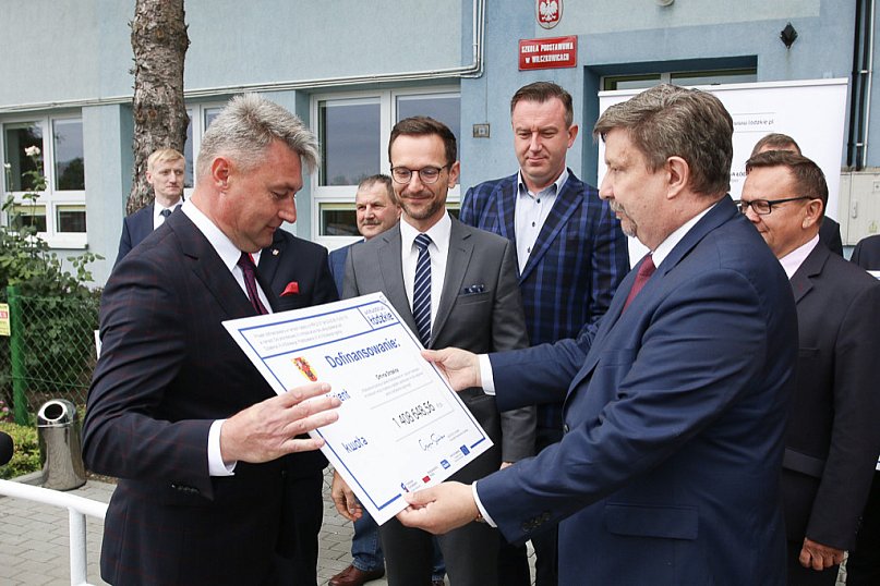 Będą nowe sale gimnastyczne i boiska