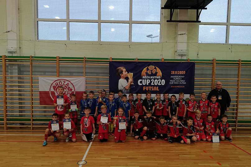 Andrzejkowy Turniej Piłki Halowej CUP RÓŻA KUTNO