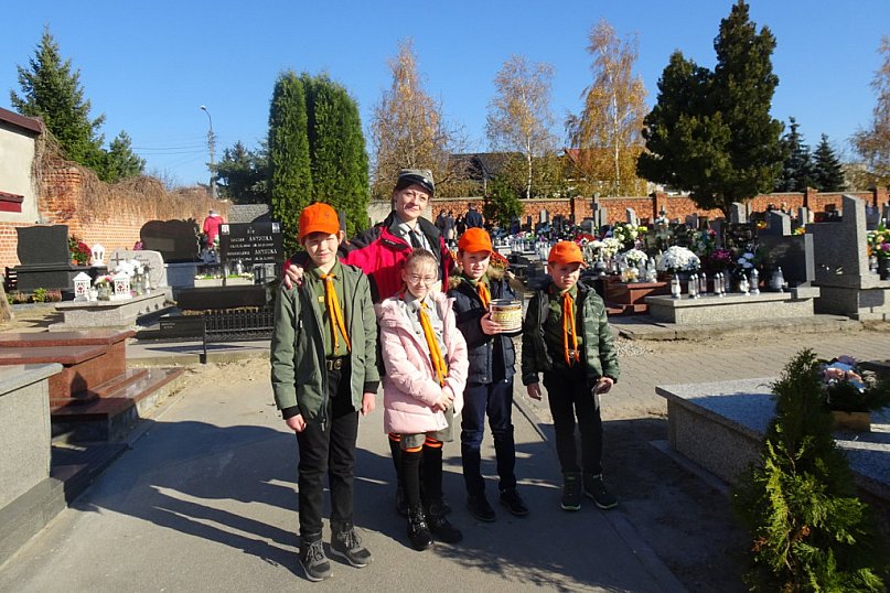 18. Kwesta na kutnowskiej nekropolii