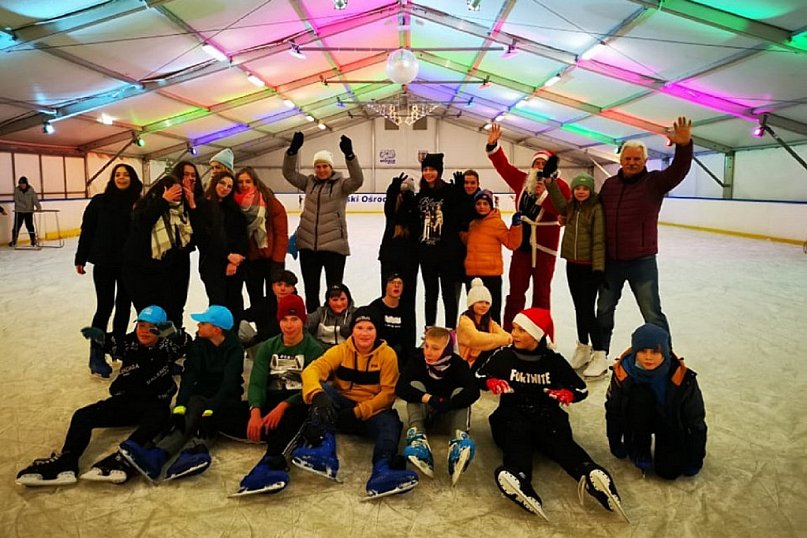 Święty Mikołaj na  Lodowisku