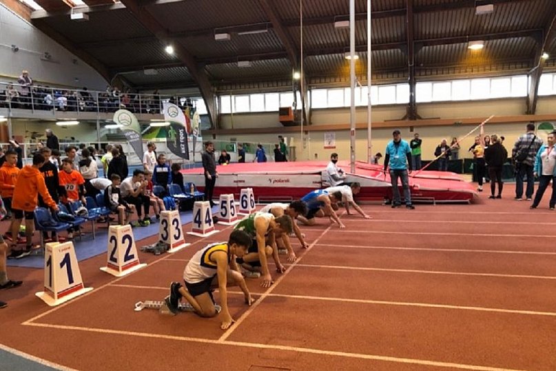 UKS Dziewiątka na Halowych Mistrzostwach Województwa