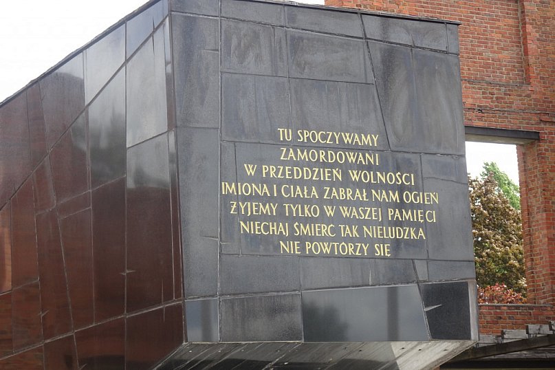 Towarzystwo Przyjaciół Ziemi Kutnowskiej śladami ofiar II wojny światowej