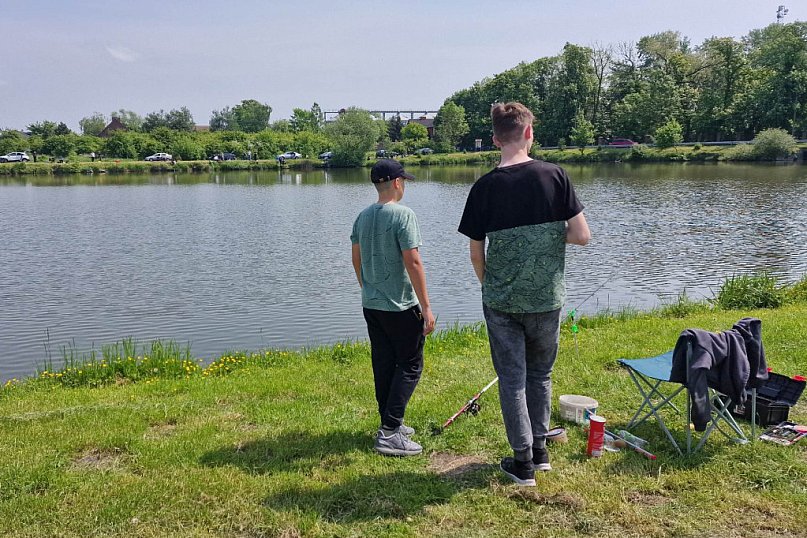 Zawody wędkarskie w Oporowie