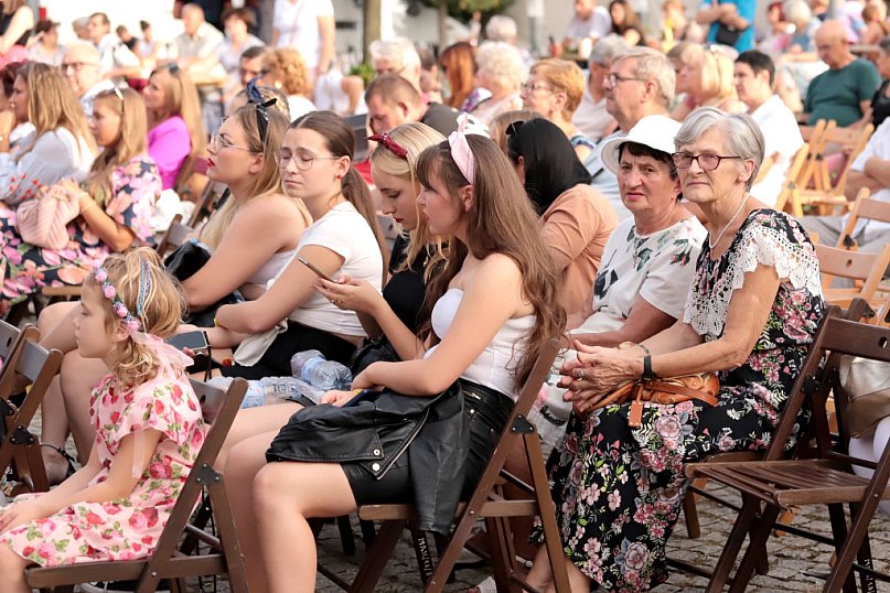 &quot;Kwietnikowa&quot; publiczność