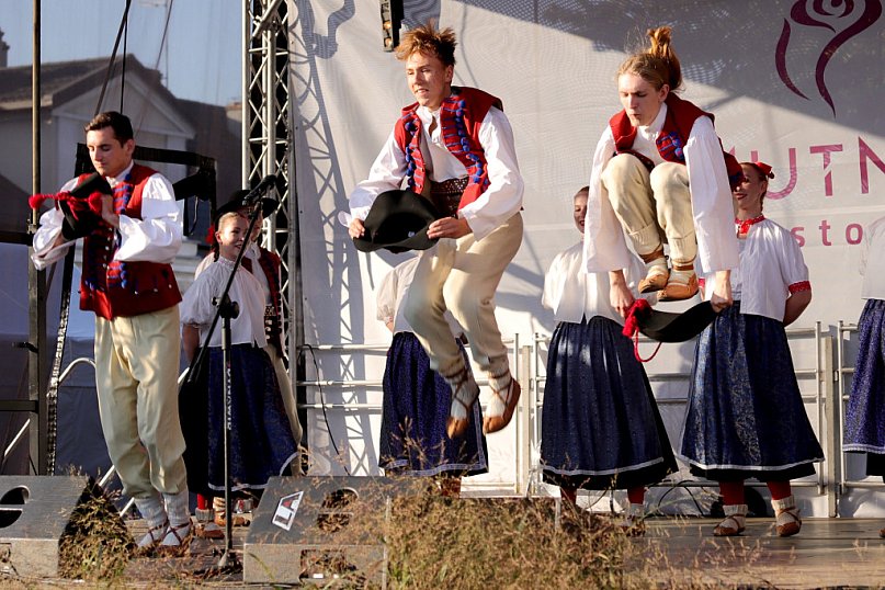 I tańczyli, i śpiewali, zabawie nie było końca