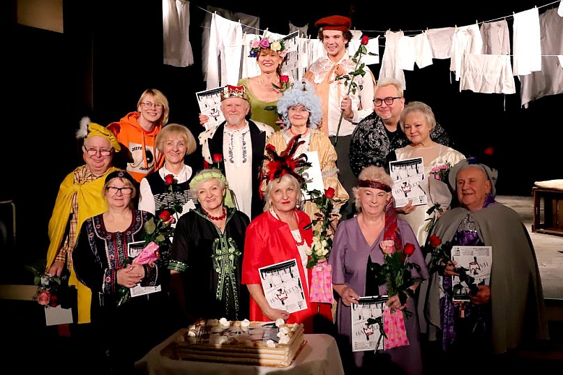 Przedstawienie Hamleta we wsi Głucha Dolna