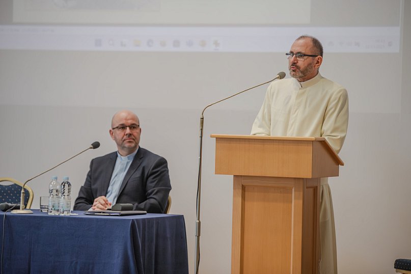 Matka Jezusa, nasza Siostra. Sympozjum Mariologiczne