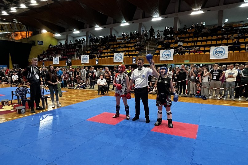 Kutnowscy kickbokserzy z medalami