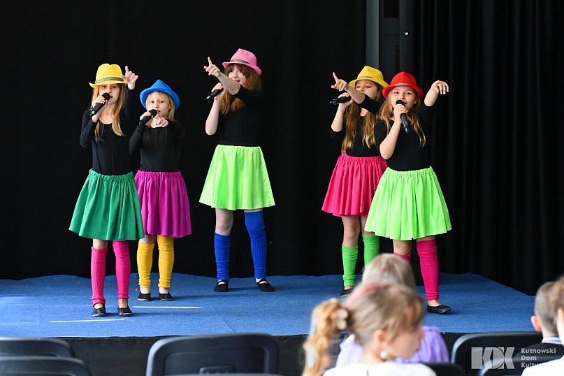 IV Festiwal Twórczości Niedorosłe piosenki