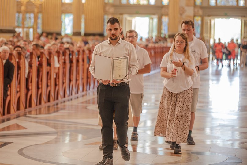 Dziękczynienie maturzystów i świadectwo żywej wiary