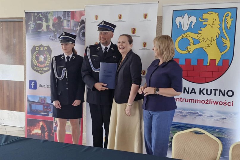 Podpisanie umów w Leszczynku