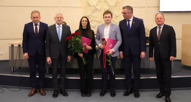Paulina Winiecka z nagrodą prezydenta Kutna za najlepszą pracę dyplomową-58895