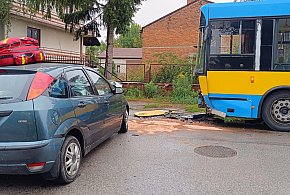 Ford zderzył się z autobusem MZK -62908