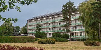 Szpital w Skierniewicach z pododdziałem leczenia-64121