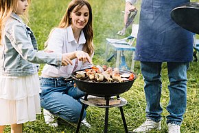 Czy 2 maja to dzień wolny od pracy? Jak działają sklepy i urzędy?-68048