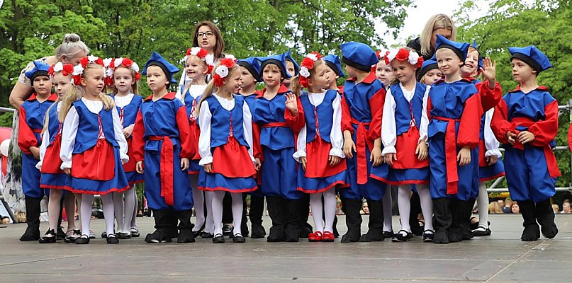  Mieszkańcy Kutna oddali hołd autorom Konstytucji - 68104