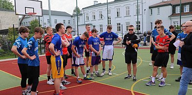 Grabski oraz Dąbrowszczak Mistrzami Powiatu w Koszykówce 3x3 w ramach Licealiady-68310