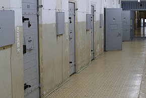 Jechał Toyotą na podójnym gazie. Grozi mu 5 lat więzienia-68505