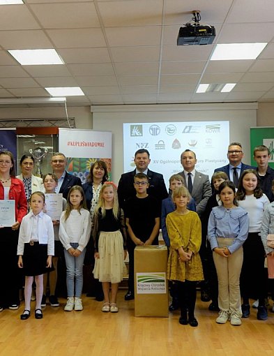 Hubert i Kornelia z Kutnowskiego wyróżnieni w Ogólnopolskim Konkursie Plastycznym-68866