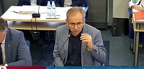 Wiceprezydent Zbigniew Wdowiak tłumaczy się radnym 