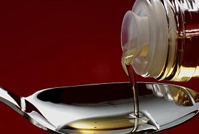Popularny syrop na kaszel wycofany. Lepiej nie ryzykuj i sprawdź etykietę-68900
