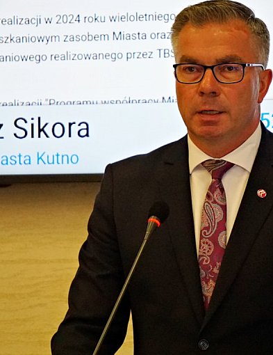 Prezydent Kutna Mariusz Sikora z wotum zaufania i absolutorium-69164