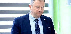 Czytelnicy pytają o uzasadnienie odznaki dla radnego 