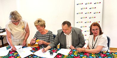 Umowy na dofinansowania podpisane. Skorzystają gminy w powiecie kutnowskim-69420