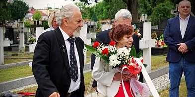 Kutnianie uczcili ofiary ludobójstwa dokonanego przez OUN-UPA-69565