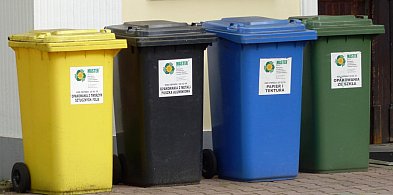Koniec z darmowymi workami na śmieci. Tak zmieniają się zasady w gminach-69578