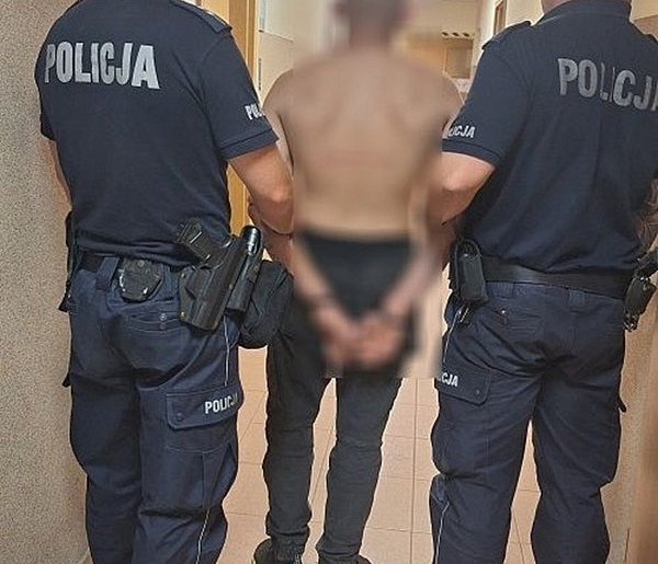 Przemyt papierosów udaremniony na stacji w Kutnie!-69943