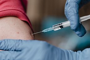 Nowa metoda oszustów. Tak próbują „oskubać” seniorów-70435