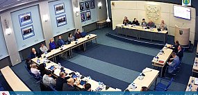 Paryż (Kutno) wart(e) jest mszy kontra festina lente