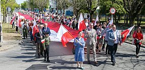 Dziś Dzień Flagi - symbolu narodowej jedności