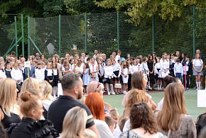 Nowy rok szkolny wystartował. Co się zmienia od 1 września?-70505