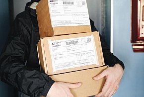 Jak działa oszustwo z paczką za pobraniem krok po kroku-70618