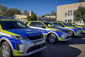 "Wypasiony" radiowóz trafił do kutnowskiej komendy policji-71020