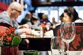 Jakie zmiany wprowadzi ustawa o darmowej wodzie w restauracjach-71000