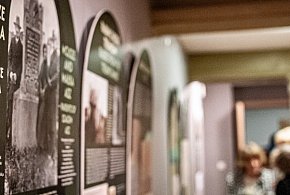 Wystawa edukacyjna Historia cmentarza żydowskiego w Kutnie otwarta-71322