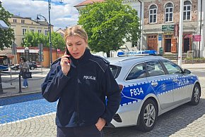 Dzielnicowy na urlopie pomógł rannym w wypadku-71508