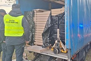 KAS zatrzymała niemal 2 mln sztuk papierosów. Wartość rynkowa to 1,7 mln zł-71604
