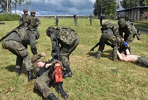 Setki tysięcy Polaków pójdą na szkolenie. Wojsko otwiera drzwi dla cywilów-71947