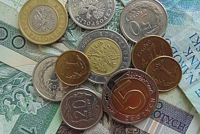 Nowe regulacje dla dorabiających. Od grudnia zmieniają się limity-72325